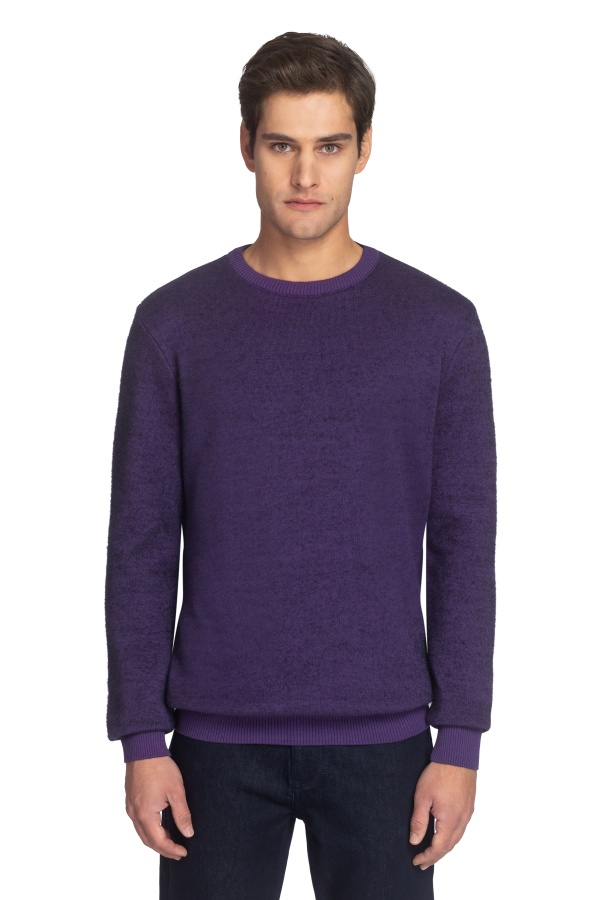 Sweater Casual Adventure