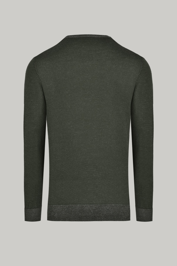 Sweater Casual Adventure